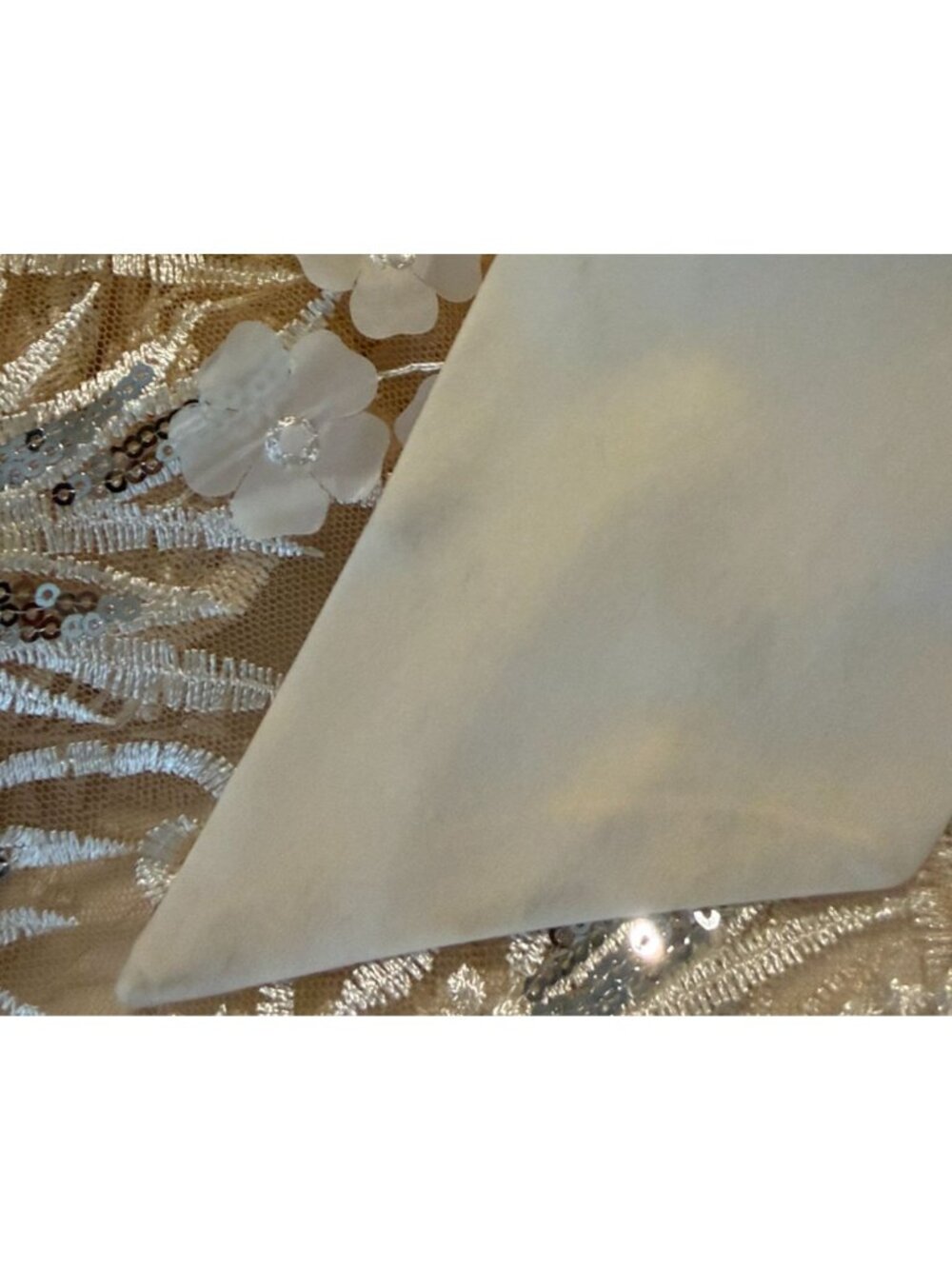 Eliza J Ivory Sequin Embroidered Balloon-Sleeve Gown Dress Size 6 NWT - Picture 13 of 13
